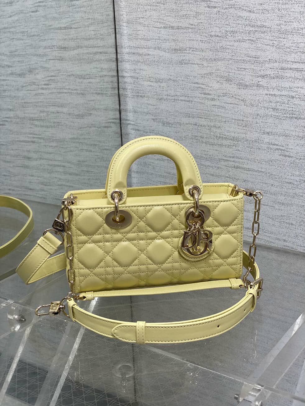 D Joy small 0016